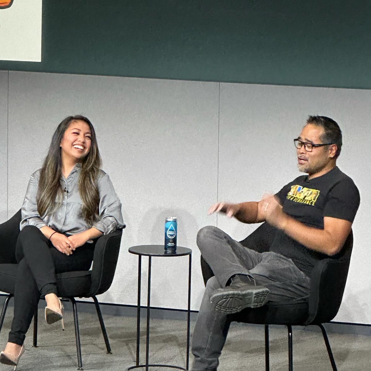 LumpiaMovie's tweet image. Honored to share our story with Apple staff for #asianpacificislanderamericanheritagemonth 
The fireside chat featured @aprilabsynth, Patricio Ginelsa moderated by Berjes Enriquez 

THANK YOU 🍎

#Apple #APIHM #firesidechat #LumpiaMovie #LumpiaWithAVengeance