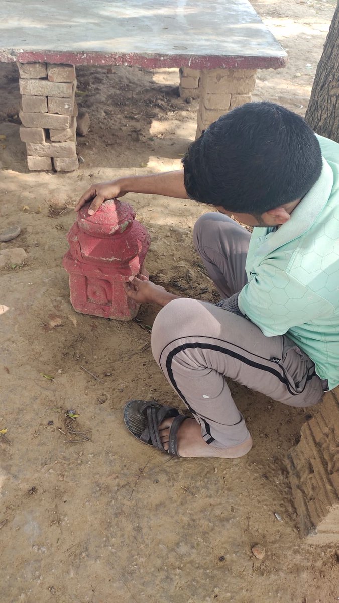 बुद्ध को मानने वाले  ब्राह्मणों के गुलाम नहीं होते हिन्दू का मतलब ब्राह्मण के गुलाम 

#IndiaIsBuddhistNation