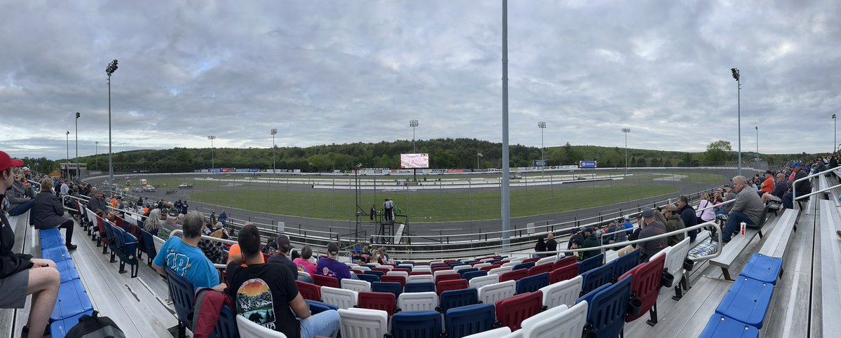 pjacquesracing's tweet photo. No local short track delivers like @StaffordSpeedwy.
Week in and week out there is incredible on track action with packed stands and pits.
Tonight was no different.
It was fun to be a fan again tonight at my home track. #supportshorttracks #HAVEFUN https://t.co/cNDRYwjSEc