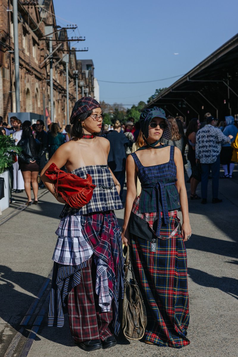 VogueRunway tweet picture