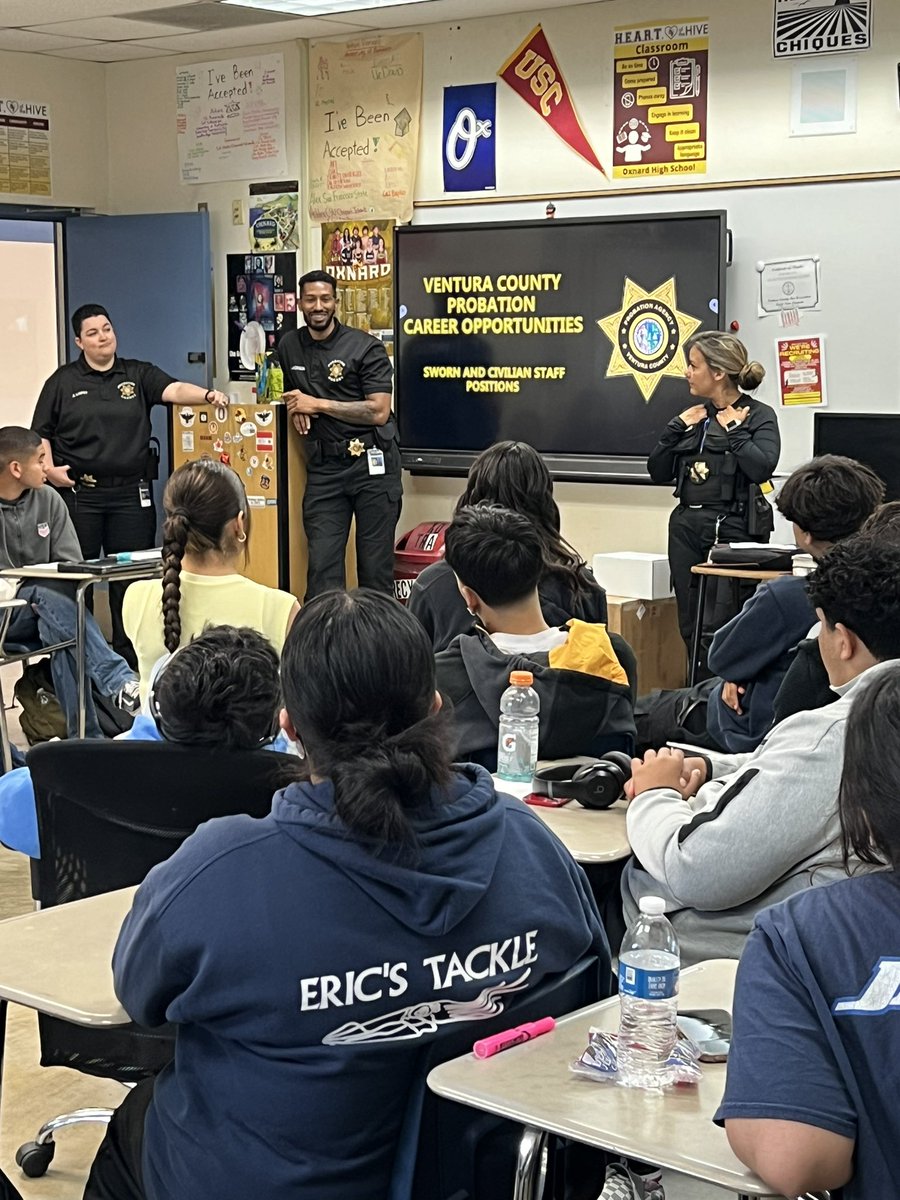 Thank you <a href="/VtaCoProbation/">Ventura County Probation Agency</a> for sharing your experiences with our Law Academy students. Great to see former Yellowjackets back at the Hive. <a href="/OUHSD_CE/">OUHSD Career Educati</a> <a href="/ohs_jackets/">Oxnard High School</a> <a href="/JacketPrincipal/">Ted Lawrence</a> #LAPS