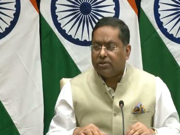 ہندوستان 21 مئی کو آستانہ میں #SCO وزرائے خارجہ کے اجلاس میں شرکت کرے گا۔

 • ہندوستان 21 مئی کو آستانہ، قازقستان میں منعقد ہونے والے وزرائے خارجہ کی شنگھائی تعاون تنظیم (SCO) کونسل کے اجلاس میں شرکت کرے گا۔  اجلاس میں اور توقع ہے کہ وہ شنگھائی تعاون تنظیم کے رکن ممالک کے ہم