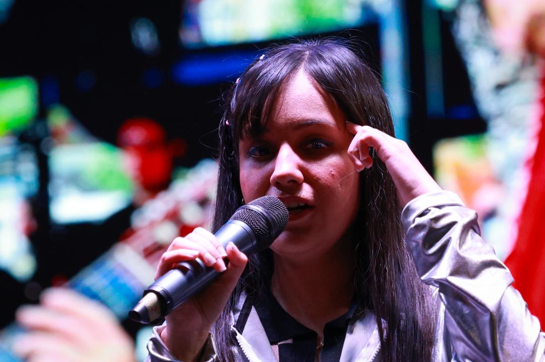 #EnFotos | La cantante Lucía Valentina se presentó en la Plaza Los Museos de #Caracas, como parte de las actividades del Festival Mundial Viva Venezuela. #VivaVenezuela #VenezuelaUnida