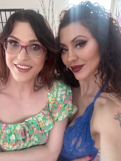First shoot with @Stefani_Special today and it was hot as f*ck!!!!!!!! 😍🤩😘 Join my sites now to be first<a class="tags" target="_blank" title="On Twitter" href="/?out=eyJ0eXAiOiJKV1QiLCJhbGciOiJIUzUxMiJ9.eyJpYXQiOjE3MjcyNDYyNTksImlzcyI6InR3cG9ybnN0YXJzLmNvbSIsIm5iZiI6MTcyNzI0NjI1OSwiZXhwIjoxNzU4NzgyMjU5LCJyZWRpcmVjdF91cmwiOiJodHRwczovL3R3aXR0ZXIuY29tL1N0ZWZhbmlfU3BlY2lhbCJ9.8FDURhlxy5pY4SgnhnTW6TrD1ReITjeTWqmU0svY8VBVq7jdUDYonLjlDQyo6al5z3c_bTalhuVepGM8CwMTkg">@Stefani_Special</a><a href="/tag/superbundle"class="tags"><span>#superbundle</span></a>