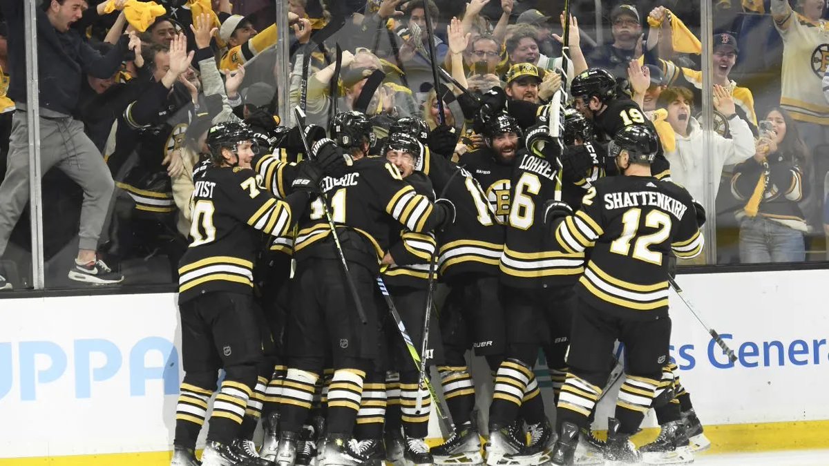 friendly reminder: i still love the boston bruins and you should too.