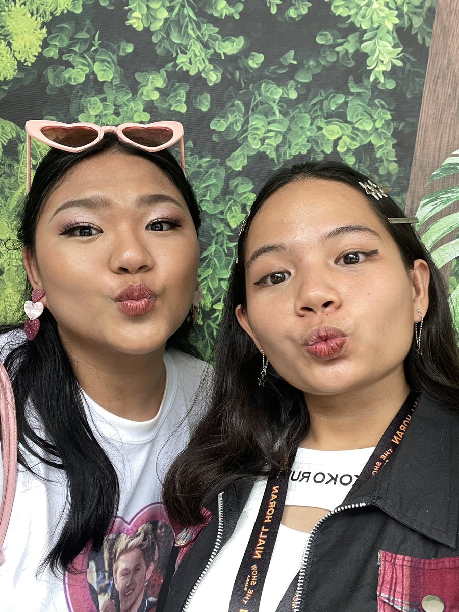 chezca ✦ (@chezloves1d) on Twitter photo with mami <a href="/HarrysISHMAELL/">colay ◟̽◞̽</a>
nice to meet you mamii! buti talaga natuloy na yung pagkikita natin. you’re so pretty and approachable! see you again soon. ilysmm! with mami <a href="/HarrysISHMAELL/">colay ◟̽◞̽</a>
nice to meet you mamii! buti talaga natuloy na yung pagkikita natin. you’re so pretty and approachable! see you again soon. ilysmm!