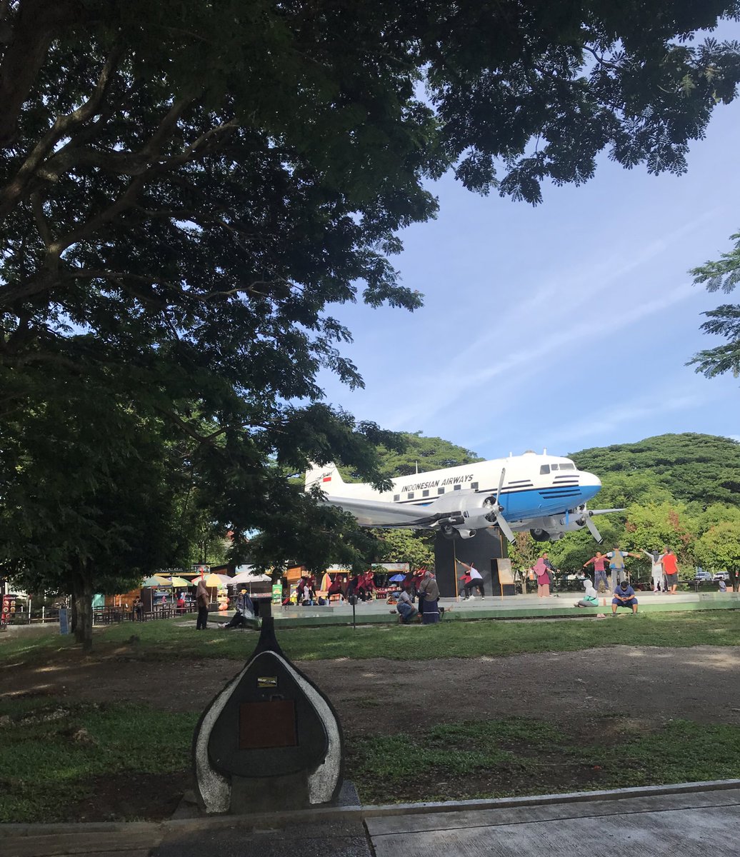 Jalan pagi ambil track diluar Blang Padang, lumayan 3.5 lap lumayan bakar lemak.