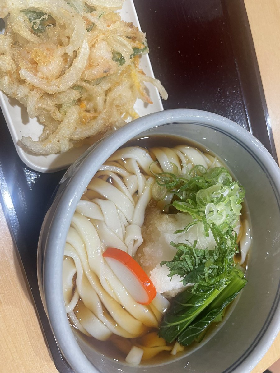 名古屋で壮行会をしていただいた☺️❤️
ありがたやぁ〜〜〜！！！
名古屋良いお天気で楽しかった🙆よく食べた😋