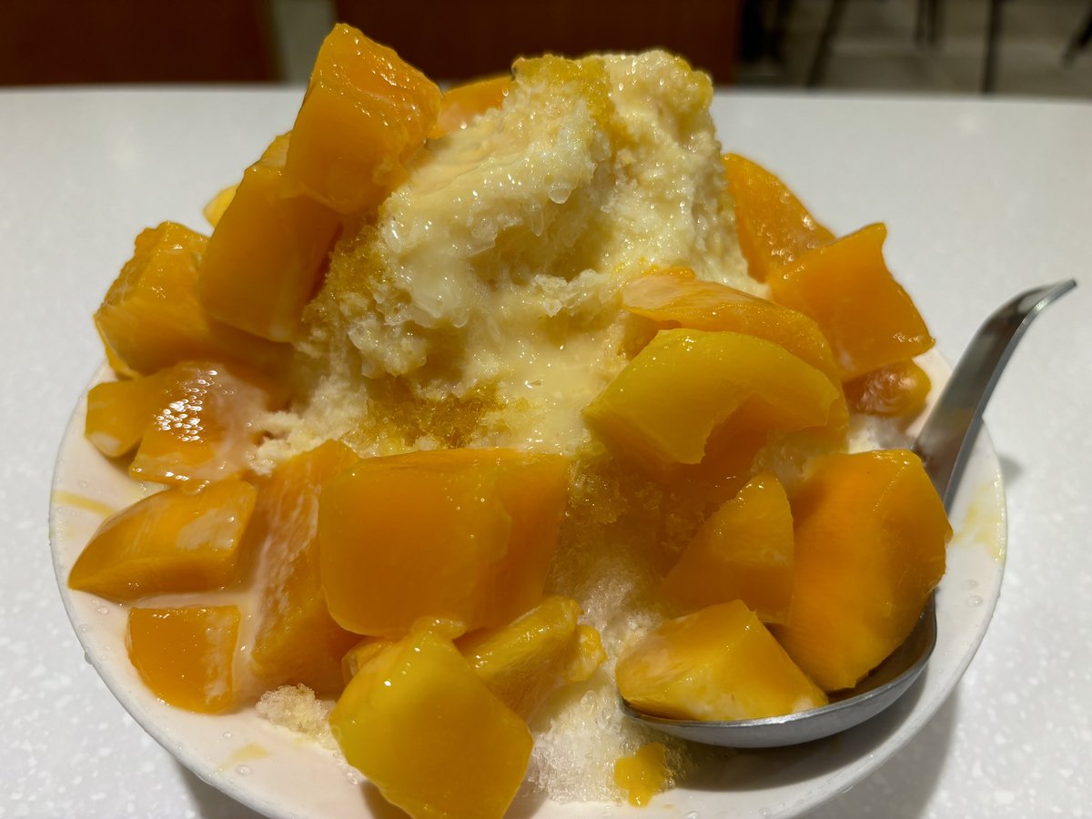 The best part of early summer in Taiwan? Mango season with Taiwanese mango ice!