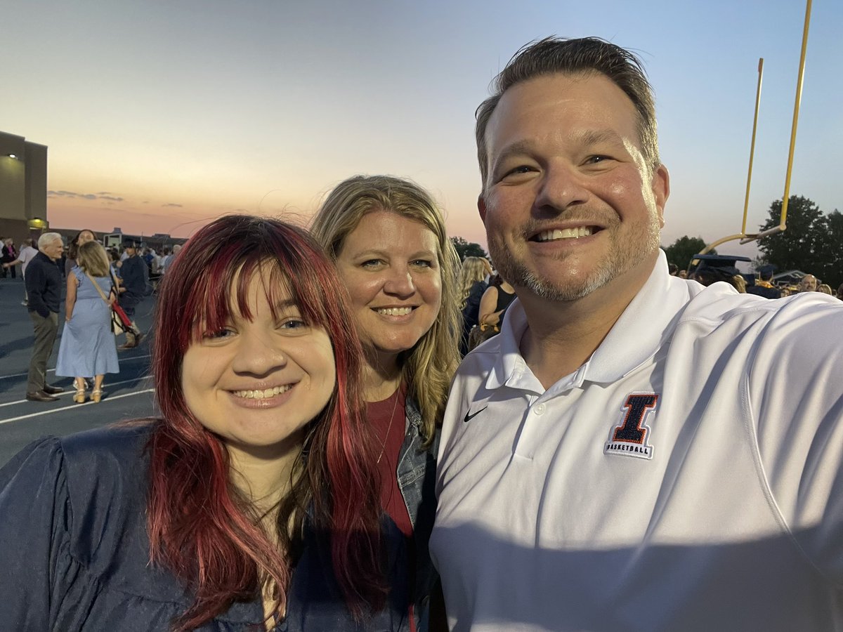 Eric Schmidt (@eschmidtchicago) on Twitter photo Great night for a <a href="/Lemont_HS/">Lemont High School</a> graduation. And great words from <a href="/LHS210principal/">Eric Michaelsen</a>. We’re a “new” family to Lemont but really love the generational history here. And of course the rain…and the cicadas…stayed away today. 😁 #WeAreLemont Great night for a <a href="/Lemont_HS/">Lemont High School</a> graduation. And great words from <a href="/LHS210principal/">Eric Michaelsen</a>. We’re a “new” family to Lemont but really love the generational history here. And of course the rain…and the cicadas…stayed away today. 😁 #WeAreLemont