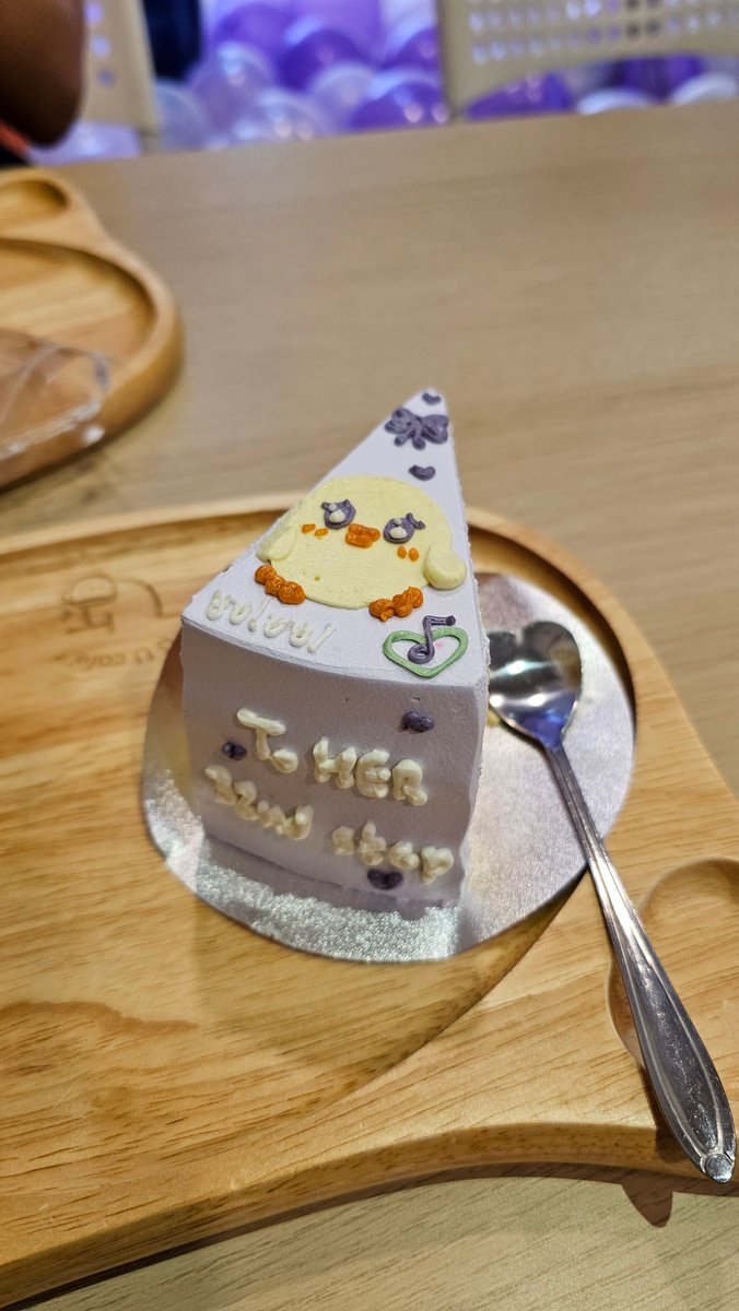 IU Birthday Cafe 2024

#IU_ToHER32ndstep