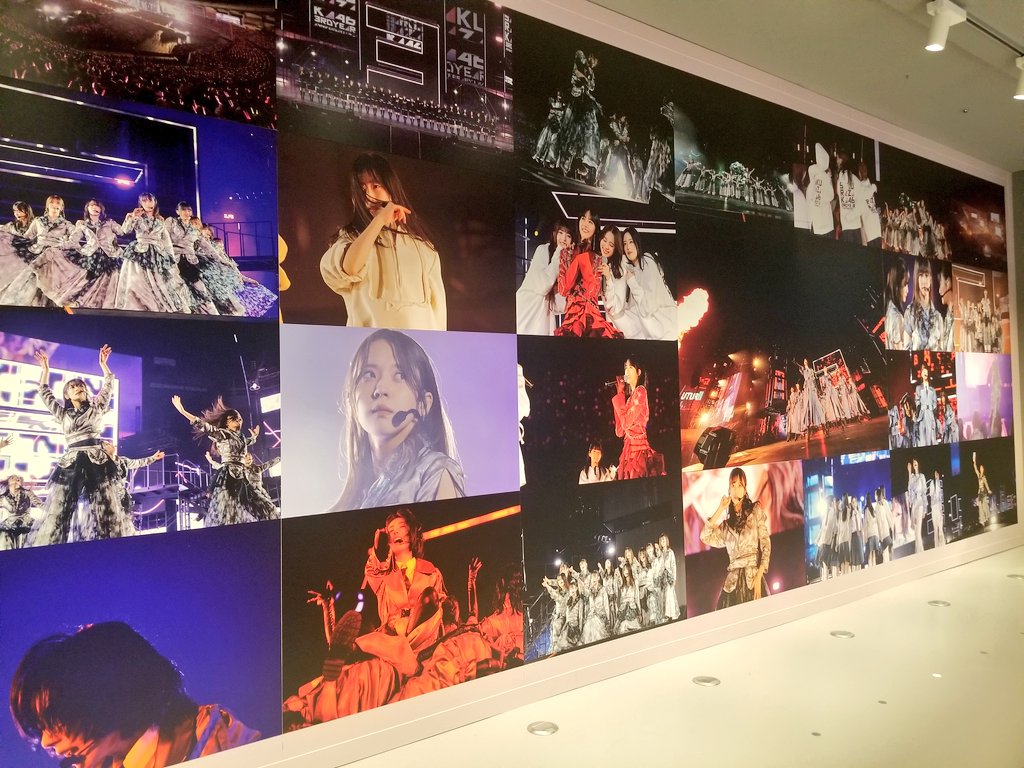 yungkeyasaku's tweet image. 今日は丸1日渋谷～青山～千駄ヶ谷で展示会や個展まわりなので、リニューアルしたばかりのシブツタさんにも立ち寄って来ました⊿⊿

※たぶんですがアニラDVDは売り切れっぽい

#櫻坂46
#櫻坂3rdアニラ