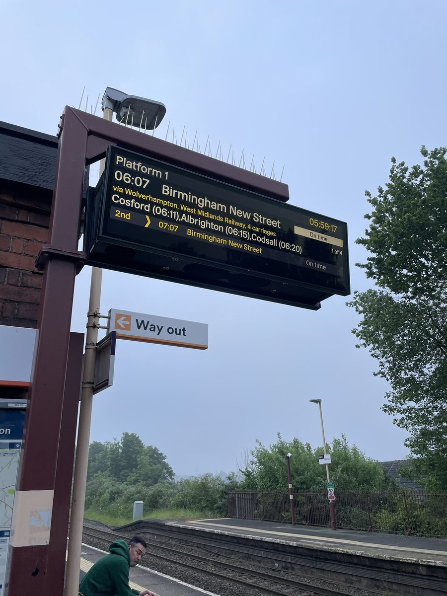 OUFCEXILE's tweet image. On my way soon, Shifnal to Birmingham New Street, Birmingham Moor Street to Marylebone #coyy #oufc