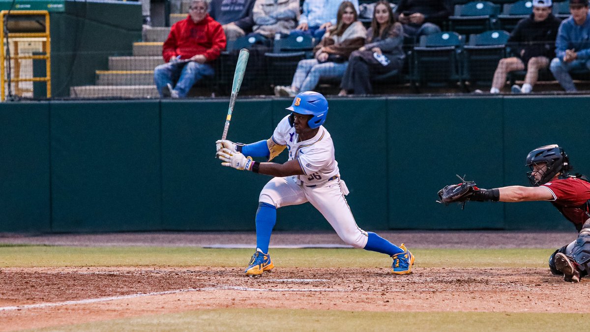 UCLA clinched its final series of 2024 with an 8-3 decision over Stanford on Friday night at JRS. All eight of the Bruins' runs came with two outs, and freshmen accounted for all but one RBI. Recap: ucla.in/3K6KS0h #GoBruins