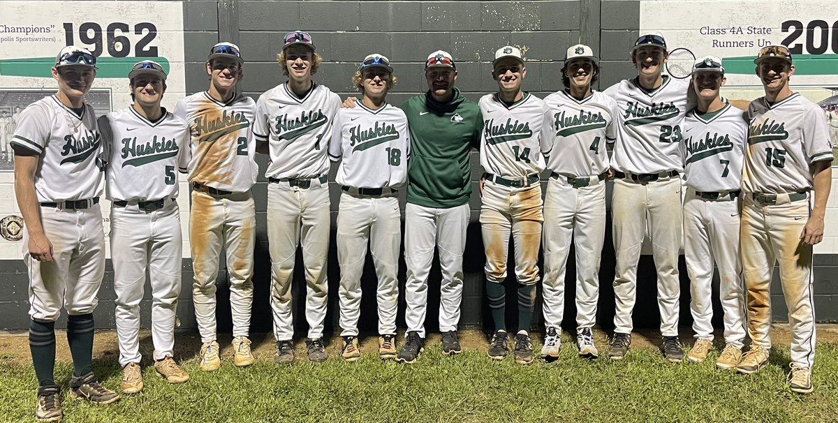 THANK YOU to our Seniors. Thank you for coming in &amp; working hard every day, buying into our culture, &amp; being positive role models to the people around you. The impact &amp; stamp you have left with our program will be remembered. Been a pleasure coaching each of you! Love you guys.