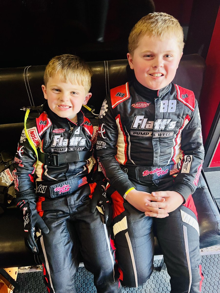 I finished P2 tonight at English Creek Speedway (“The Creek”) in the 250 class, and little bro Keaton finished P12 out of 26 in his 3rd r-box start! 🏎️🏎️.