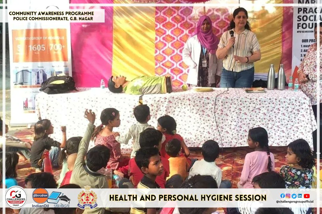 #Program74
Children at Sector-10 Slum Area benefited by the sessions of #Meditation_Stress_Relief, #Road_Safety #CPR_First_Aid and #Personal_Hygiene sessions under the #Community_Awareness_Program. 🙌📚
#CSR_Initiative #womenandchild #positivechange #collaboration