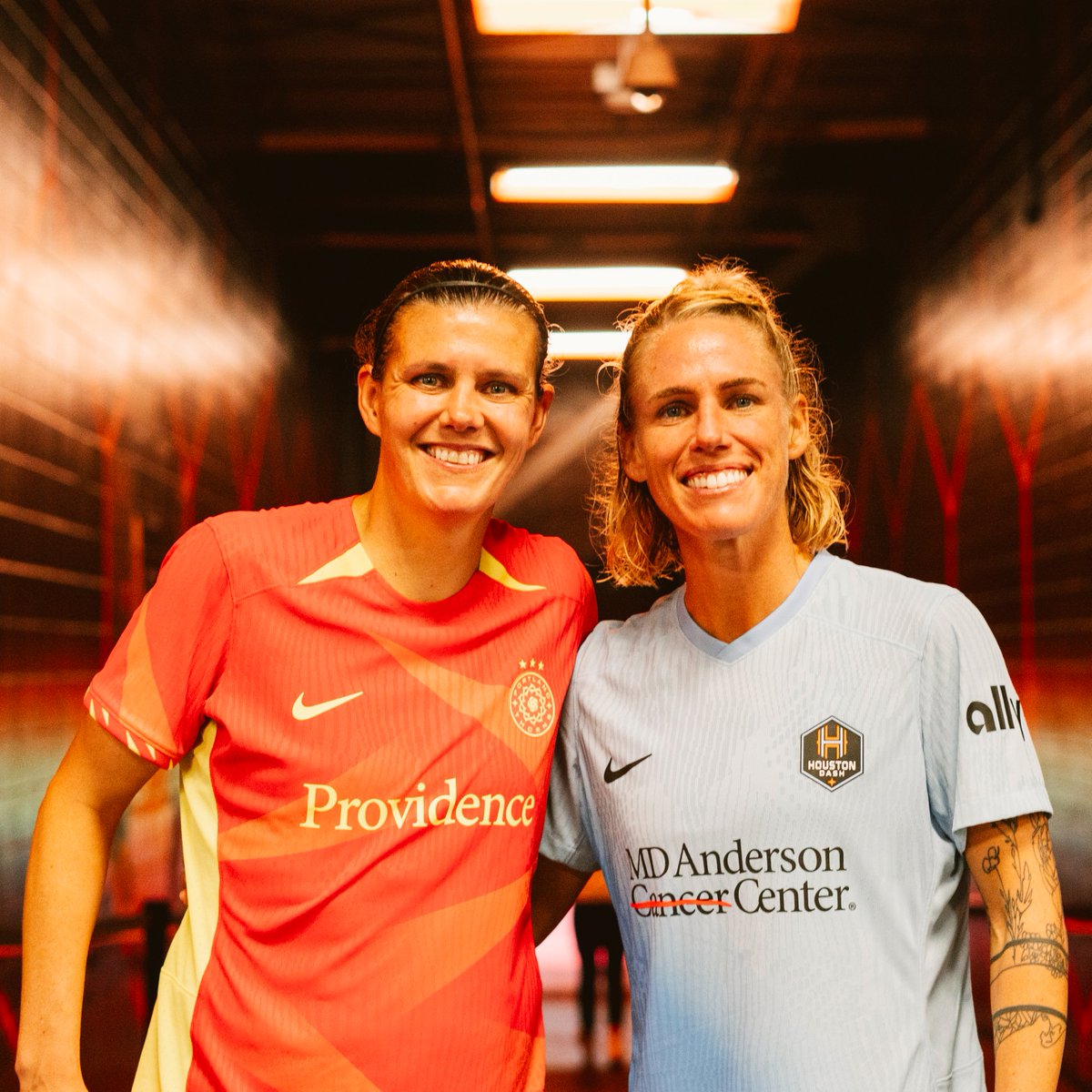 Canadian legends 🇨🇦🐐 #HoustonDash