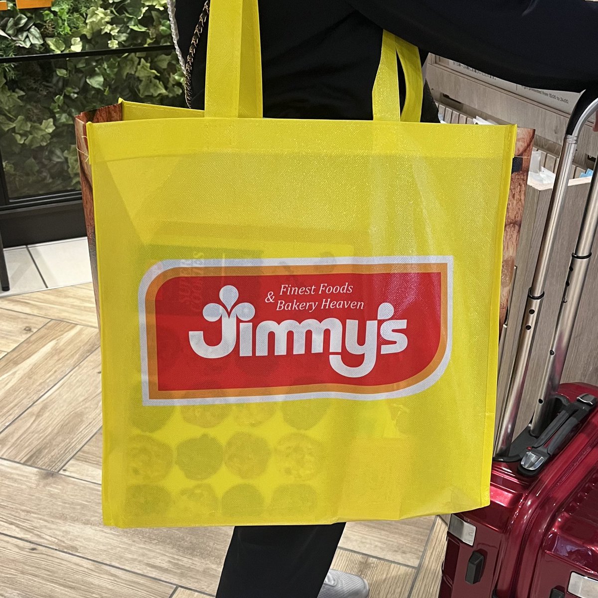 ジミー（5000円で達成するオシャレ） ジミー空港店で5000円以上買うと かならずもらえるバッグです(自慢