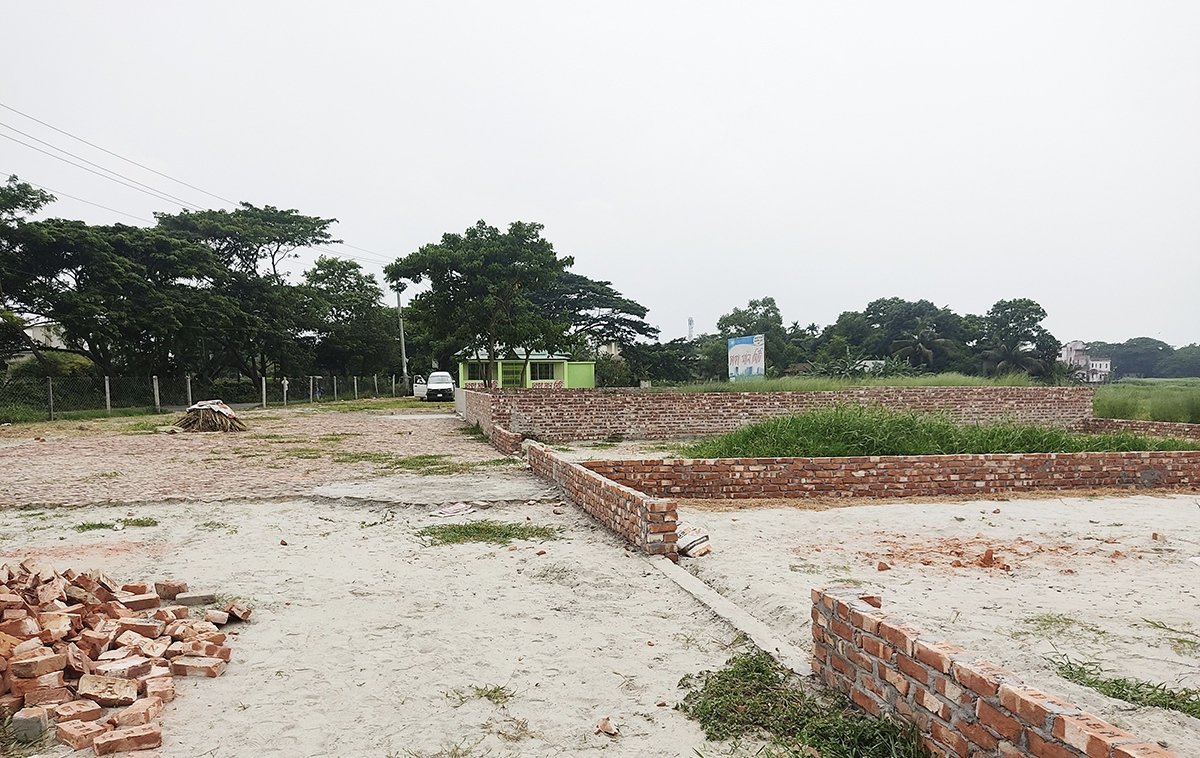 dhaka_suncity's tweet image. ঢাকার মধ্যে রেডি এবং সেমি-রেডি প্লট বিক্রয়।

আপনারা যারা জমি কিনে এক্ষুনি বাড়ি করতে চাচ্ছেন তাদের জন্য &quot; ঢাকা সান সিটিতে&quot; রয়েছে ১০০% রেডি প্লট। 
 বিস্তারিত জানতে  যোগাযোগ করুন: 01407029780

#dhakasuntity #hasanhomesanddevelopersltd #Readyplot #Keranigonj #plotsforsale