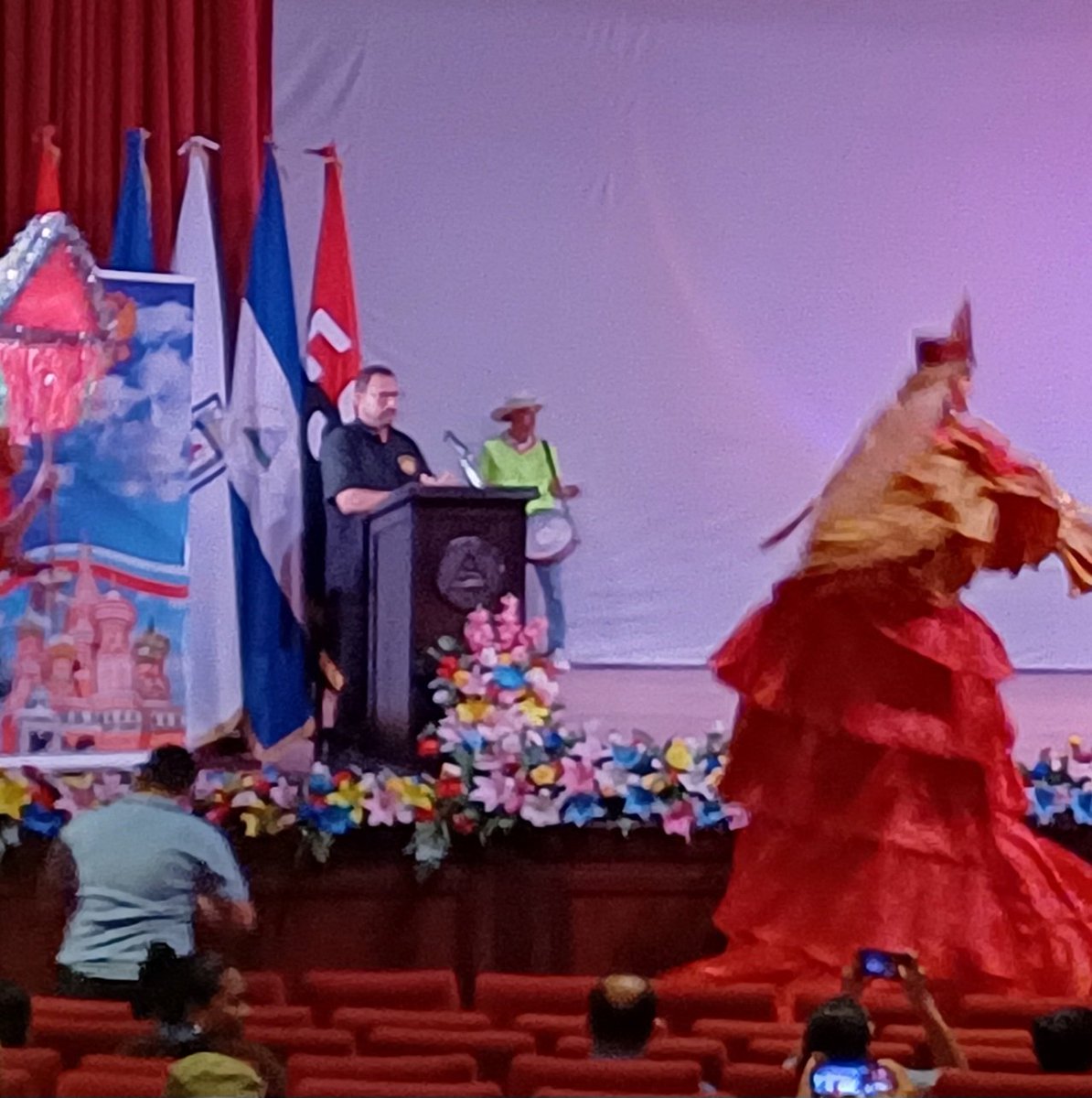 Actividades en Honor al General de hombres y Mujeres Libres.
"AGUDTO C. SANDINO.