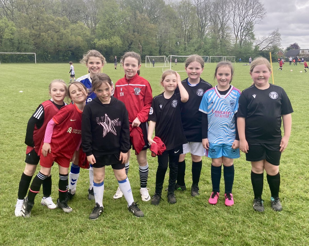 Wildcats is on today 10.15am at Barnton Primary School - come along for a fun friendly session - have fun make friends & play football 👍⚽️
Book onto the session here:

faevents.thefa.com/Book?SessionID…
Join the fun and show us your skills 🤩⚽️ 
#girlsfootball #oneclub #barntonfc