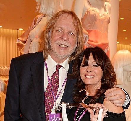 Happy Birthday Gorgeous Rick Wakeman CBE Brilliant musician and Fabulous friend. Lovely memory at a Acting for Others Event. Have a great day @GrumpyOldRick @yesofficial #TheEnglishRockEnsemble @ActingforOthers @GOWROFFICIAL #GalleryOfTheImagination #GrumpyOldMen #SaturdayMorning