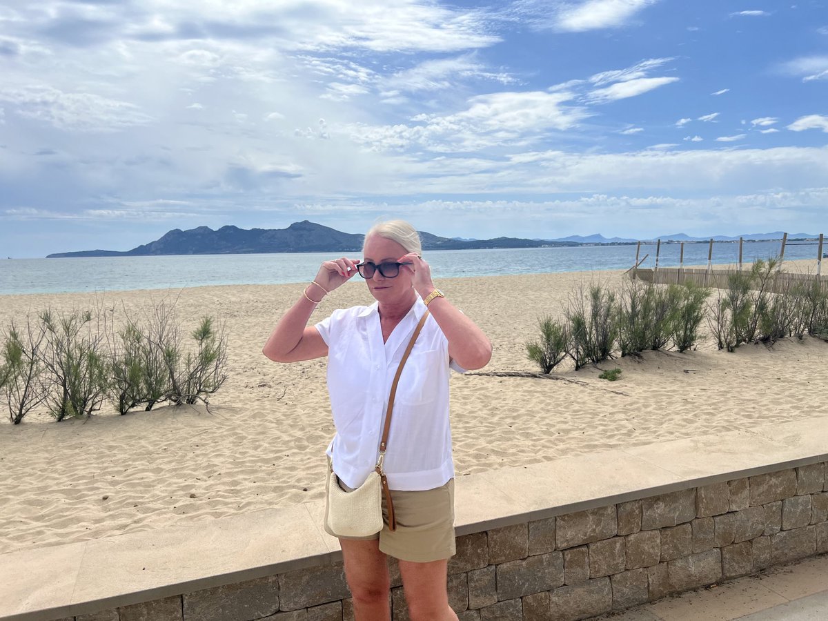 No Sun Beds &amp; Parasols on the Beach 🏖️ in Peurto Pollensa #PeurtoPollensa this summer, surely this can’t be true? #Mallorca #Spain