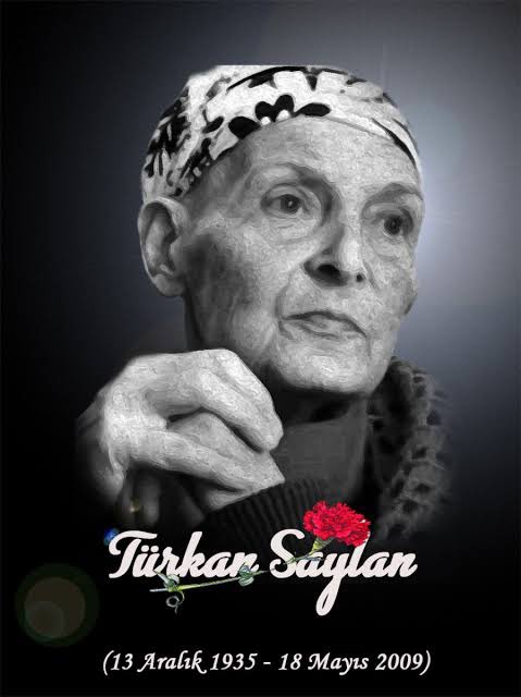 esenol's tweet image. Canım hocamız…
Ölümünü beklerken 
“Bana düşen her şeyi yaptım, ölüme de hazırım” diyordu
Binlerce kız çocuğunun yaşamını karanlıktan alıp  yıldızlara erdirdi
En büyük yaramıza  derman olmaya çalıştı ..
Kutup yıldızımız
#türkansaylan