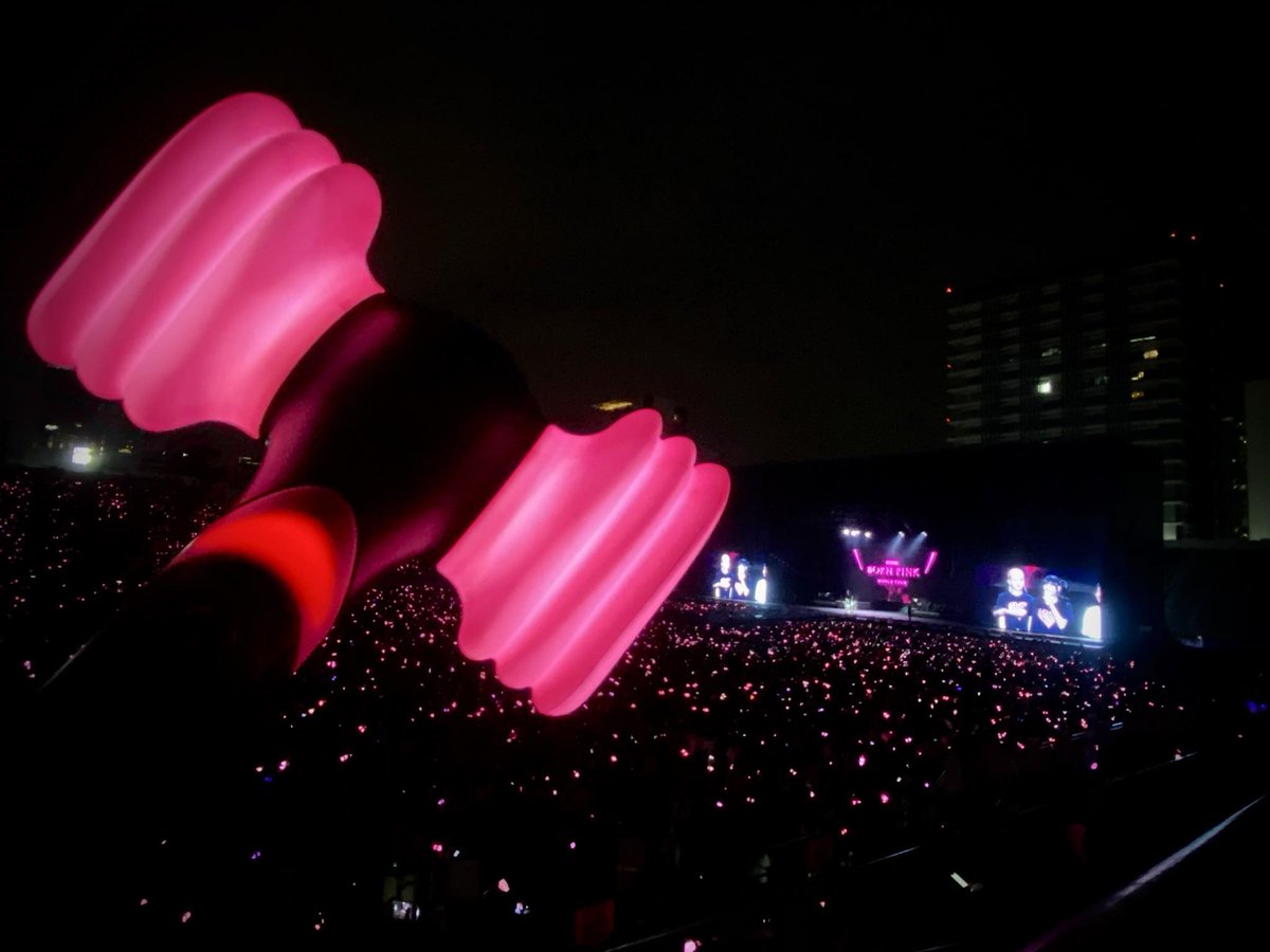 Bee97Bear's tweet photo. ✨ส่งต่อแท่งไฟ  BLACKPINK light stick ver.2 ใช้งาน 1 ครั้งถ้วน
เทสไฟเรียบร้อย ขอดูภาพ/วีดีโอเพิ่มเติมได้นะคะะะ

 1,190฿  

 #ตลาดนัดบพ #ตลาดนัดblackpink #บงblackpink #แท่งไฟblackpink
#แท่งไฟblackpink https://t.co/FKTx99SDt1