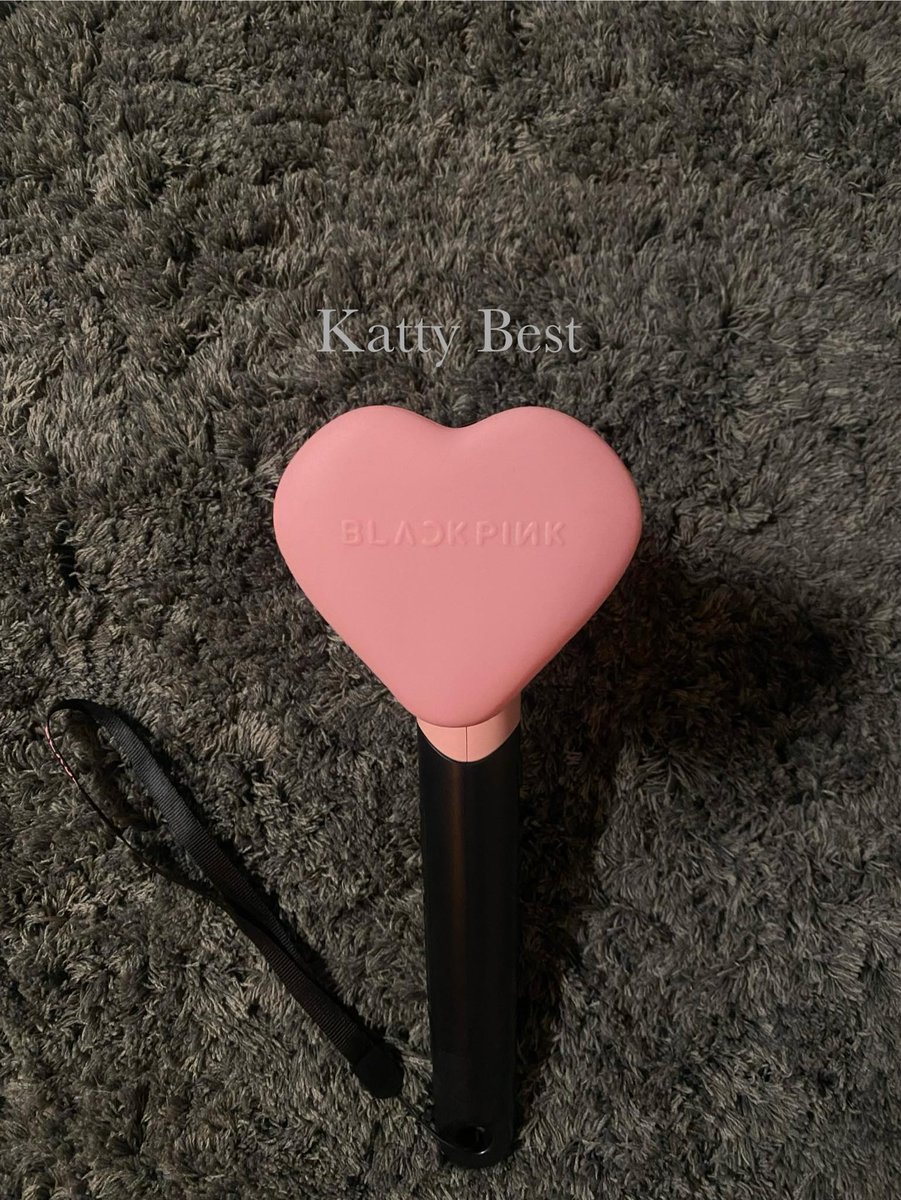 Bee97Bear's tweet photo. ✨ส่งต่อแท่งไฟ  BLACKPINK light stick ver.2 ใช้งาน 1 ครั้งถ้วน
เทสไฟเรียบร้อย ขอดูภาพ/วีดีโอเพิ่มเติมได้นะคะะะ

 1,190฿  

 #ตลาดนัดบพ #ตลาดนัดblackpink #บงblackpink #แท่งไฟblackpink
#แท่งไฟblackpink https://t.co/FKTx99SDt1
