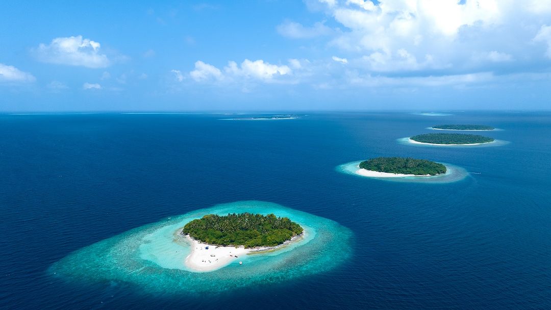 A pearlescent necklace of white fringed islands, waiting to be explored! 
📷 rizam.maldives

#MaldivianAdventures #Maldives #VisitMaldives #SunnySideOfLife #AerialMaldives  #MaldivesMagic