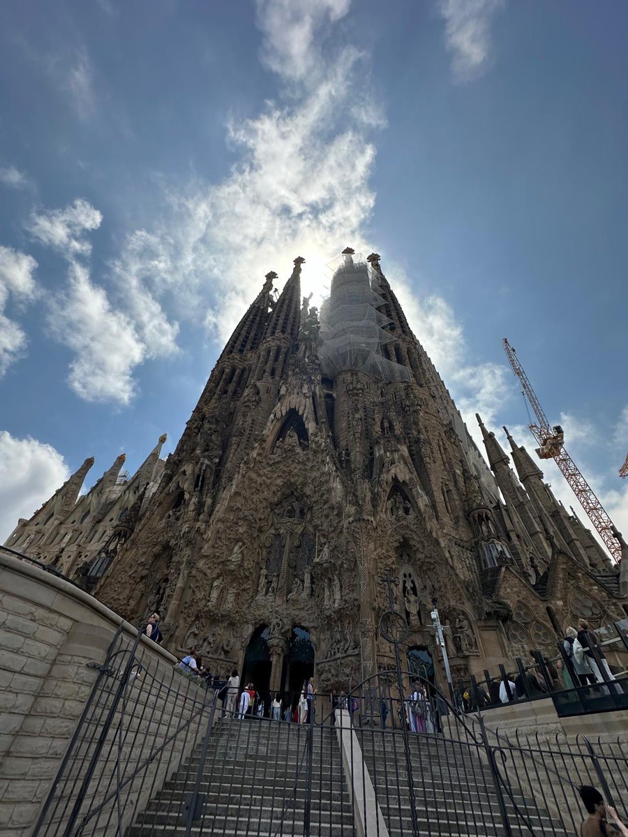 Katherine Bristowe (@csi_linguist) on Twitter photo Heading home from #EAPC2024 and looking forward to seeing my wee boy. Thank you to my amazing colleagues for a fab few days, so many great presentations, conversations, connections… Adios Barcelona 🇪🇸 <a href="/CC_Reilly/">Charles Reilly</a> <a href="/lornafraser10/">Lorna Fraser</a> <a href="/kesleeman/">Prof Katherine Sleeman</a> <a href="/CatherineJanee1/">Prof Catherine Evans</a> <a href="/ij_higginson/">Irene J Higginson</a> <a href="/SBajwah/">Sabrina Bajwah 💙</a> Heading home from #EAPC2024 and looking forward to seeing my wee boy. Thank you to my amazing colleagues for a fab few days, so many great presentations, conversations, connections… Adios Barcelona 🇪🇸 <a href="/CC_Reilly/">Charles Reilly</a> <a href="/lornafraser10/">Lorna Fraser</a> <a href="/kesleeman/">Prof Katherine Sleeman</a> <a href="/CatherineJanee1/">Prof Catherine Evans</a> <a href="/ij_higginson/">Irene J Higginson</a> <a href="/SBajwah/">Sabrina Bajwah 💙</a>