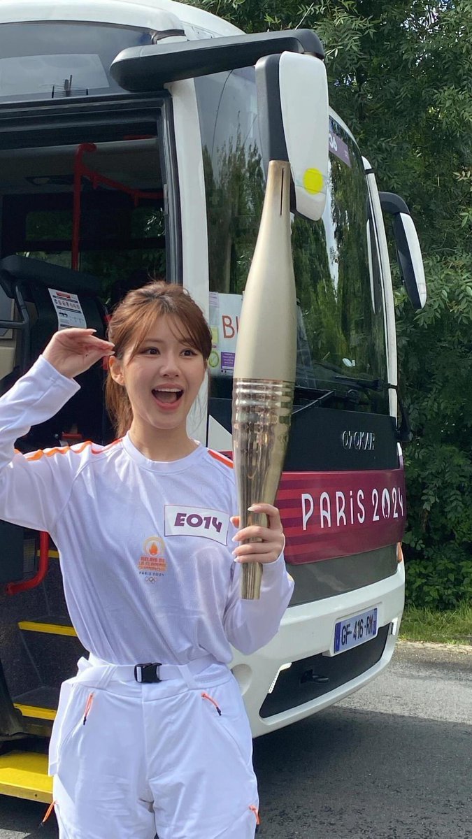 Zhao Lusi x Paris Olympics 2024

Another lucky fan and raw pictures of Lusi ~

#ZhaoLusi #RosyZhao #ParisOlympics2024