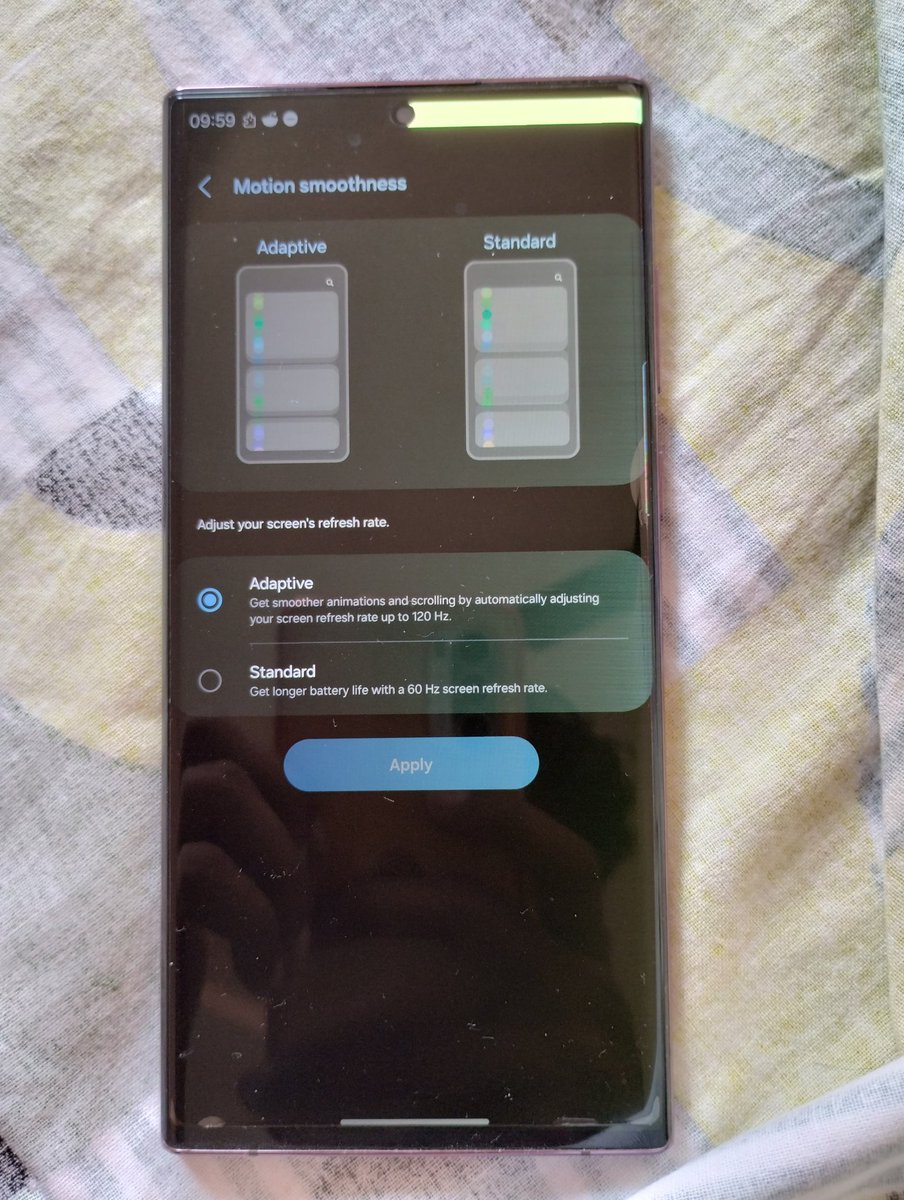 tarunvats33's tweet photo. ⚠️ Heads up, Samsung India! ⚠️

Your free screen replacement program ended April 30th. User screen got messed up after the OneUI 6.1 update (May 13th) &amp; you're charging ₹20k for a fix? 

Extend the deadline and help your customers! 

Repost 

#Samsung #GalaxyS22Ultra #OneUI6 https://t.co/m8QocSs6HP