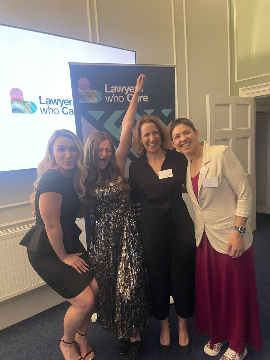 Sonnetsmith tweet media