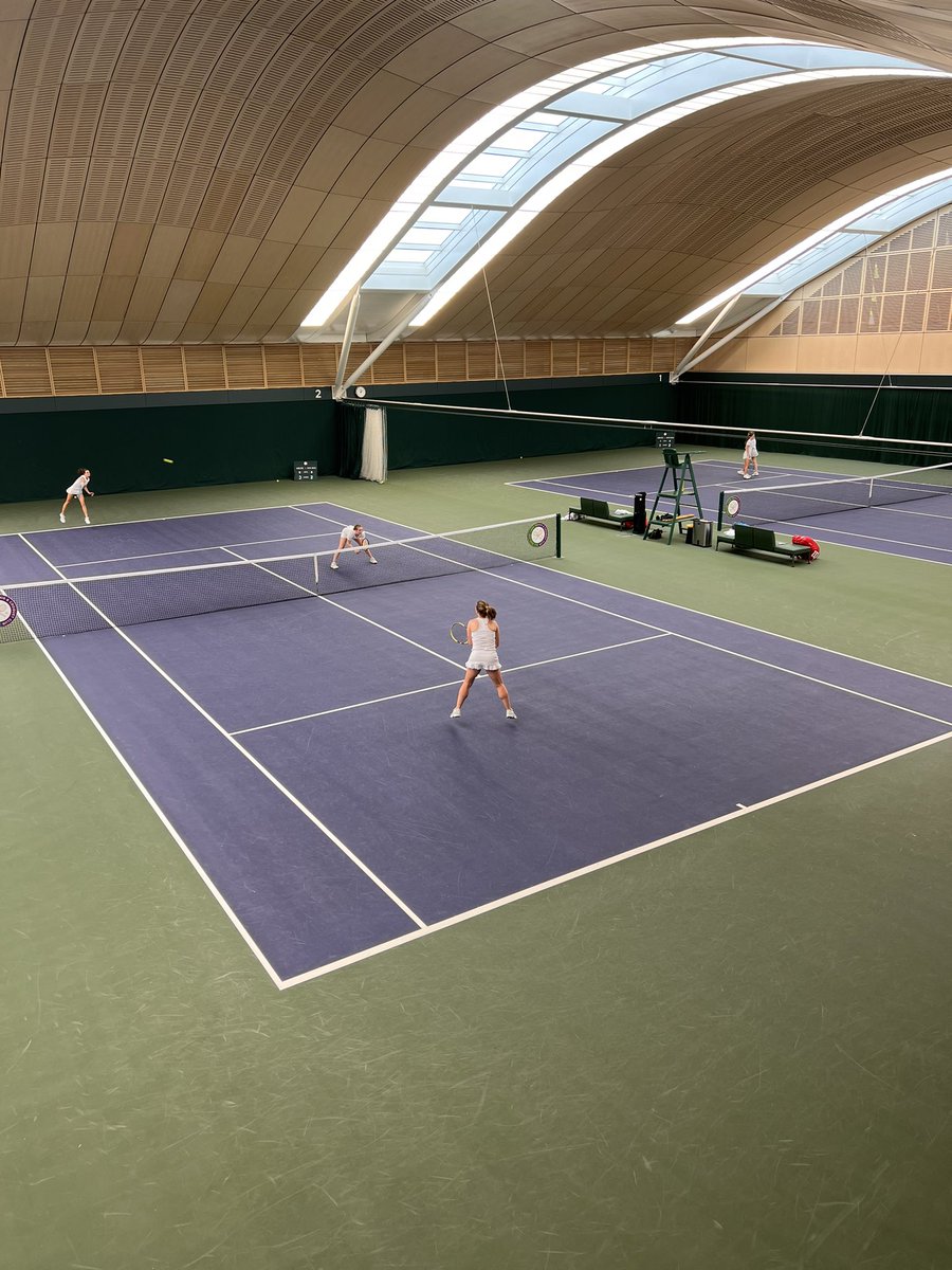 A pleasure as always to be hosted by the #AELTC for the boys and girls  invitational matches 🎾