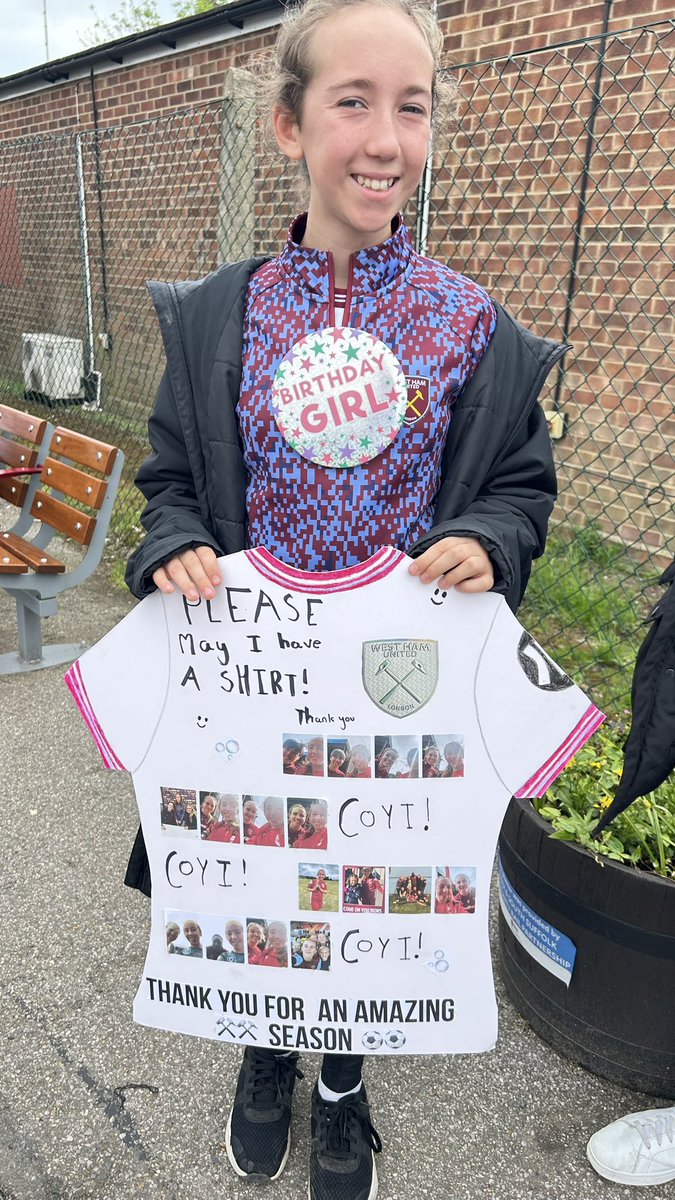 Laura Jane Booth (@laurajanebooth) on Twitter photo Birthday girl Megan ready for the game! COYI <a href="/westhamwomen/">West Ham United Women</a> <a href="/Barleylands/">Barleylands Education</a> <a href="/FCRedwingGirls/">FC Redwing Girls</a>
<a href="/MaccaArnold1/">Mackenzie Arnold</a> <a href="/westham/">West Ham United</a> Birthday girl Megan ready for the game! COYI <a href="/westhamwomen/">West Ham United Women</a> <a href="/Barleylands/">Barleylands Education</a> <a href="/FCRedwingGirls/">FC Redwing Girls</a>
<a href="/MaccaArnold1/">Mackenzie Arnold</a> <a href="/westham/">West Ham United</a>