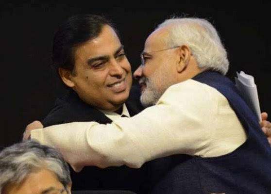 The wealth of Mr. Mukesh Ambani was growing at Rs. 90 crores/hour during the lockdown, while 24% of the population was struggling to make Rs. 3,000 per month. #EndTheBillionaireRaj #TaxTheTop