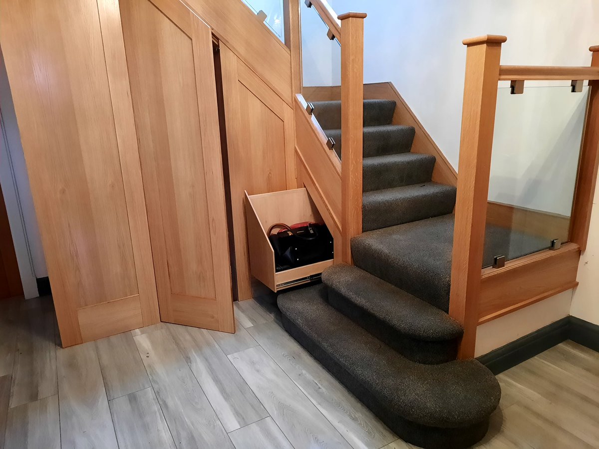 TStaircases's tweet image. Take the First Step.

If you're looking to Transform your staircase whether it is staircase replacement or renovation, Visit our showroom or our website and we will be happy to help. Turning your existing flight into an elegant sight.

#understairs #understairstorage #staircase