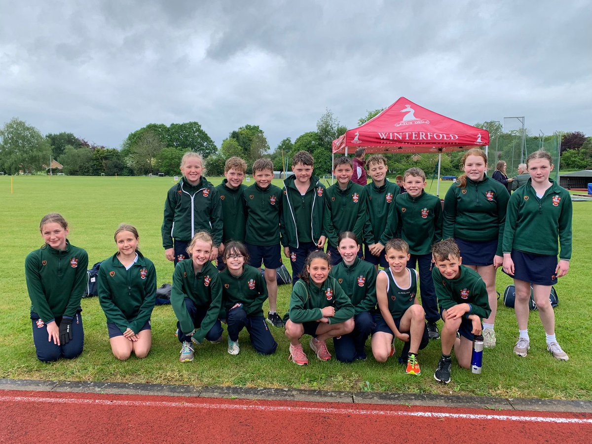 What a great week of athletics. Thanks @WinterfoldSport for a great event and then well done to all our @EnglandAthletic runners and throwers for doing so well in both the Winterfold and @RGSTheGrange event. Great work Team Green @RGSWorcester