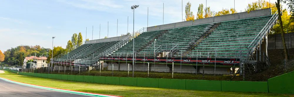 "Muri di gente sulle tribune"
#F1