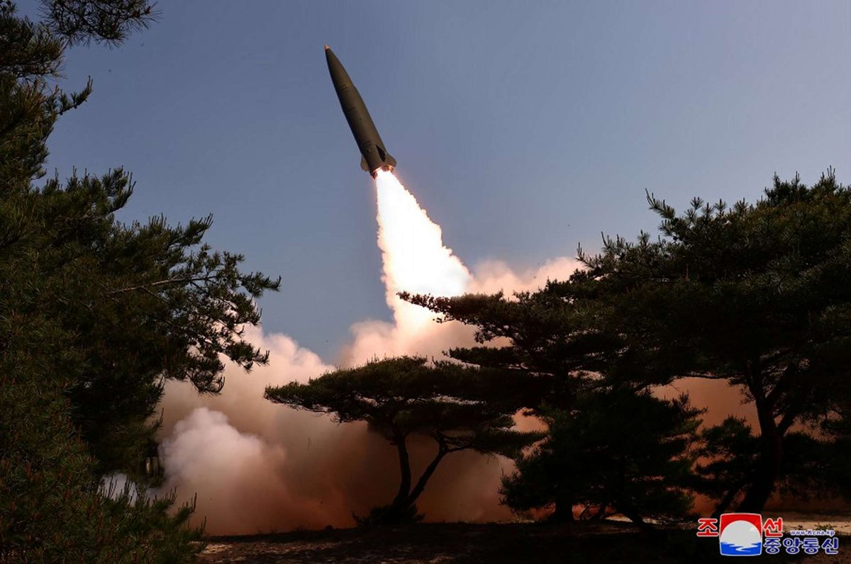 #NorthKorea tests new tactical ballistic missile with autonomous navigation system armyrecognition.com/news/army-news…