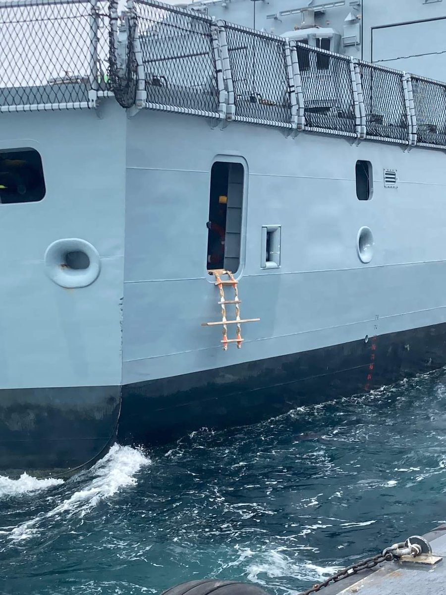 BartGonnissen's tweet photo. Not as per regulations. As @palmers_arie says "4 NCs without blinking"... This is a NATO vessel. NATO vessels need to comply with ANEP-77 NAVAL SHIP CODE Edition E Version 1. This NATO reg says that warships need to comply as much as possible to IMO regulations (SOLAS) and conventions in time of peace.