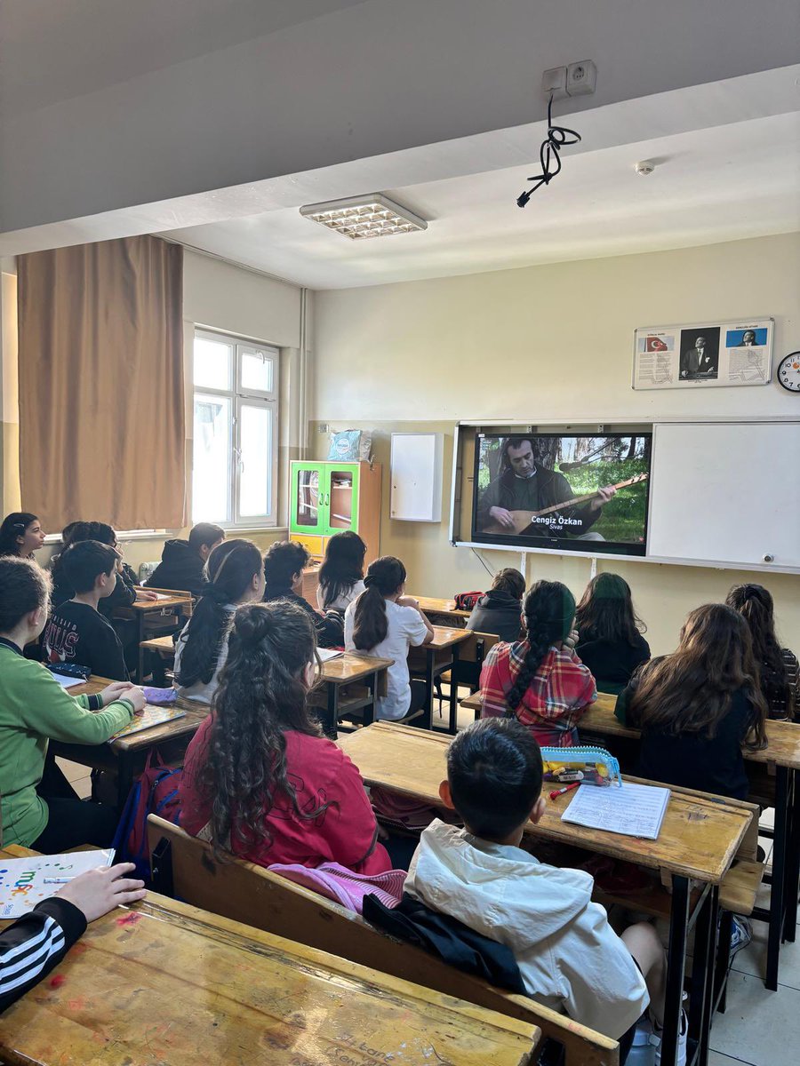 scuhadarogluoo's tweet photo. Dilimizin Zenginlikleri Projesi kapsamında  türküler ezberletildi, türküler söyletildi, türküler dinletildi.

@istmemkultur
@Beylikduzu_mem 
@harunbuker
@cigdemtezertan https://t.co/bKsZZbfsQ4