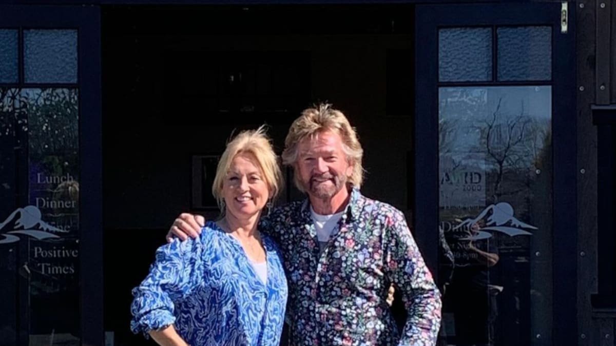 ‘F*ing lies’: TV star Noel Edmonds rejects claims he sacked Kiwi winery staff nzherald.co.nz/the-country/ne…