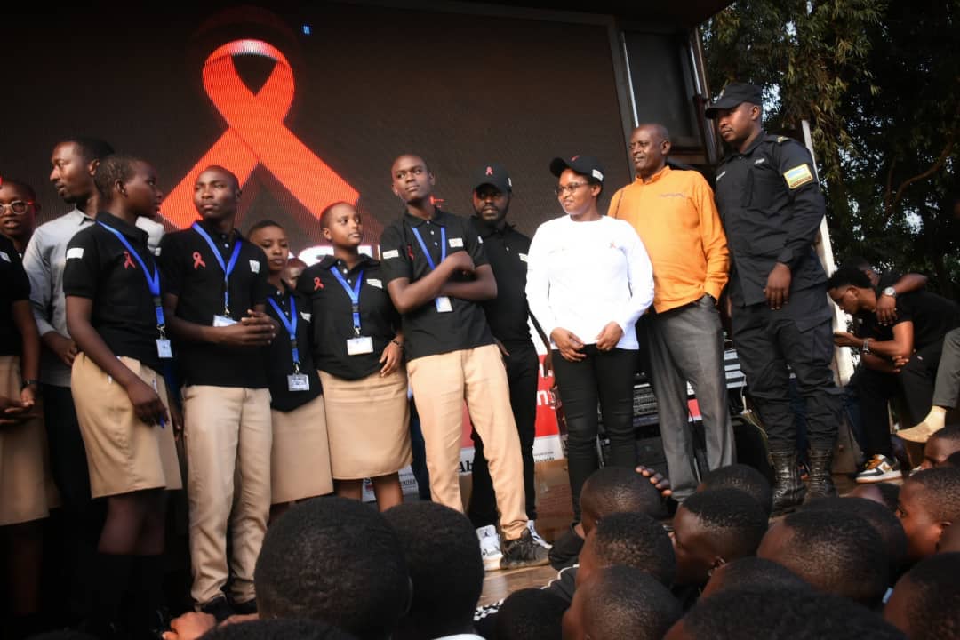 Our awareness campaign against HIV goes to Muhura sector, @Gatsibodistrict @RwandaWEst. The V/Mayor in charge of Social Affairs emphasized importance of open dialogue between parents& children on reproductive health & HIV to equip the youth with knowledge for informed decisions.