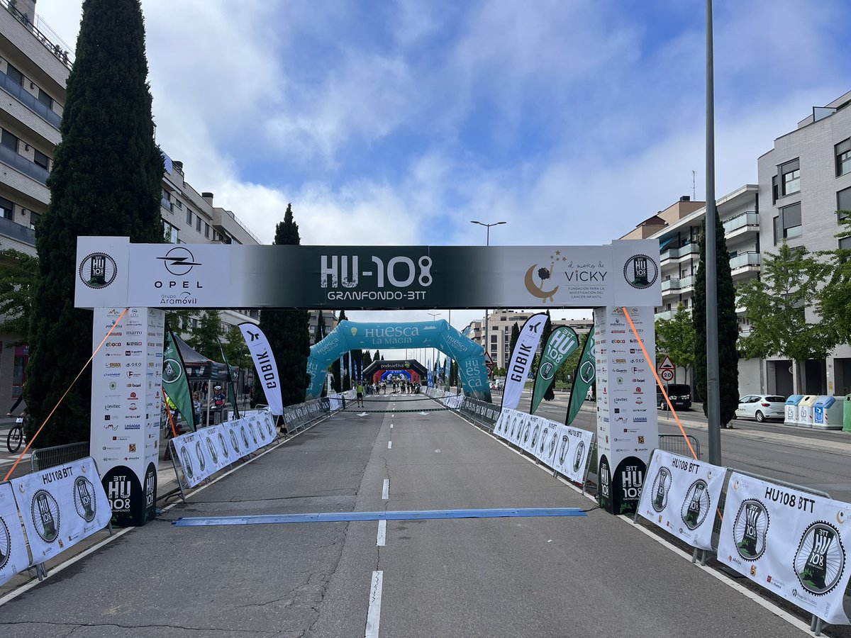 ⏰ TIC TAC TIC TAC

Menos de una hora para el arranque de la #hu108btt2024 y ya están llegando los primeros riders a sus cajones.

¡Todos estamos deseando empezar ya!