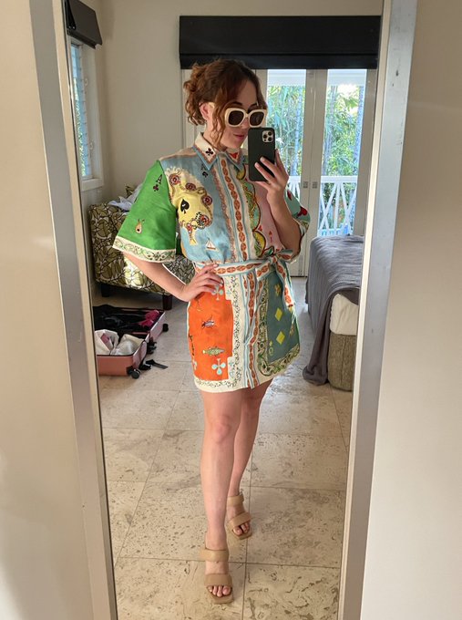 I bought the dress ❤️ https://t.co/6QGs98y84x