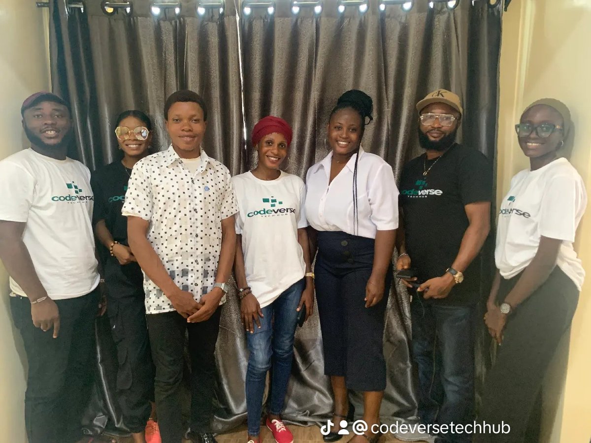 CodeverseHubilr's tweet image. Last week, our Data Analytics📊👩💻👨💻 students had their first challenge presentation🚀🎉It was indeed an insightful one. They've learnt so much in their first 4-weeks of training.#dataanalytics #codeversetechhub #techjourney #excel